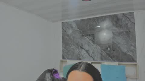 sara allenx online show from 24, 1, 2025