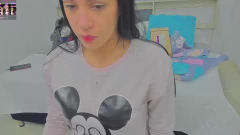 sara allenx online show from 27, 2, 2025