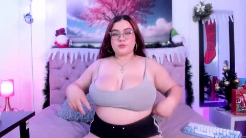 SARA ARIAS  online show from 17, 12, 2024