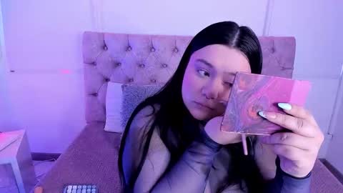 SARA ARIAS  online show from 13, 11, 2025