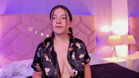 Snapshot of sara_deen chatting on 25, 6, 2026 Sara online show from 25, 6, 2026