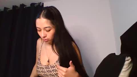 sara_gomez1_ online show from 15, 11, 2025