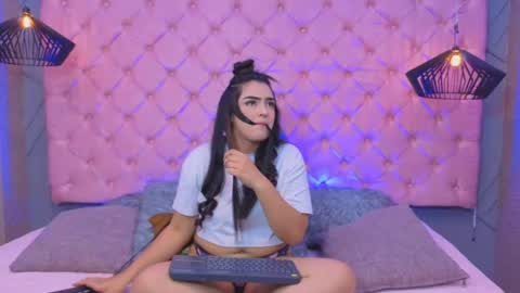 Snapshot of sara_horney_ chatting on 22, 5, 2026 sara online show from 22, 5, 2026