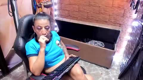 Snapshot of sara_hot_2 chatting on 21, 12, 2024 no limits sarah online show from 21, 12, 2024