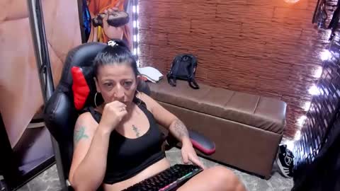 Snapshot of sara_hot_2 chatting on 15, 1, 2025 no limits sarah online show from 15, 1, 2025