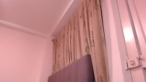 sara_johnson__ online show from 13, 4, 2026