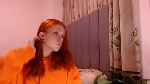 Snapshot of sara_johnson__ chatting on 22, 4, 2026 sara_johnson__ online show from 22, 4, 2026