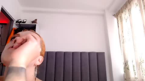 Snapshot of sara_johnson__ chatting on 7, 6, 2026 sara_johnson__ online show from 7, 6, 2026