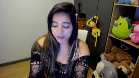 sarah  LIZCANO....... online show from 16, 10, 2025