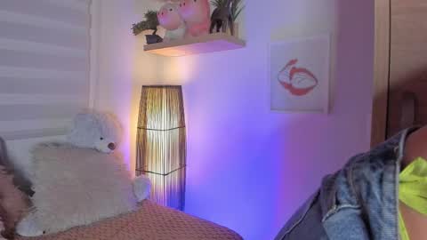 Snapshot of sara_madrid_ chatting on 26, 5, 2026 online show from 26, 5, 2026