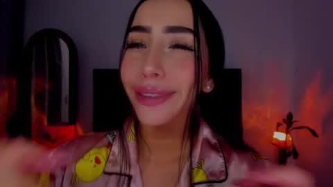 sara_stone03 online show from 12, 2, 2025