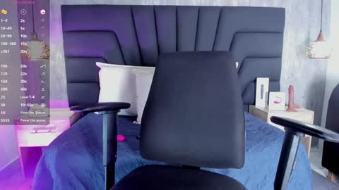 Snapshot of sara_stone17 chatting on 3, 2, 2025 - online show from 3, 2, 2025