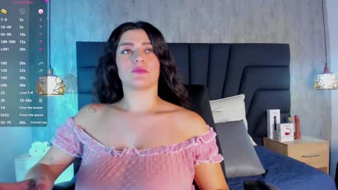Snapshot of sara_stone17 chatting on 20, 2, 2025 - online show from 20, 2, 2025