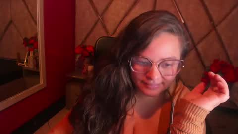 sara_thonson_ online show from 1, 10, 2025