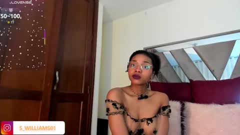 Snapshot of sara_williams01 chatting on 10, 10, 2025 SARA 730 A 200 PM online show from 10, 10, 2025