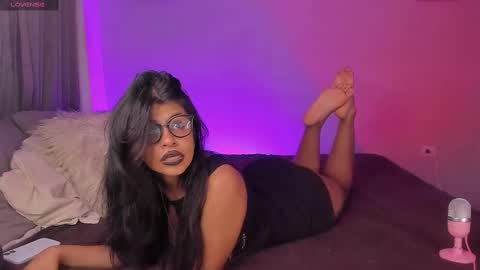 Snapshot of saraa_a19 chatting on 1, 10, 2025 sara uwu online show from 1, 10, 2025