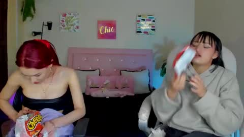 Snapshot of saraa_ramirez chatting on 15, 2, 2025 Sarah Ramirez online show from 15, 2, 2025