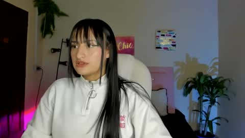 Snapshot of saraa_ramirez chatting on 17, 2, 2025 Sarah Ramirez online show from 17, 2, 2025