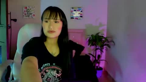 Snapshot of saraa_ramirez chatting on 8, 3, 2025 Sarah Ramirez online show from 8, 3, 2025