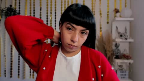 Snapshot of saraadesire chatting on 5, 1, 2025 Sara online show from 5, 1, 2025