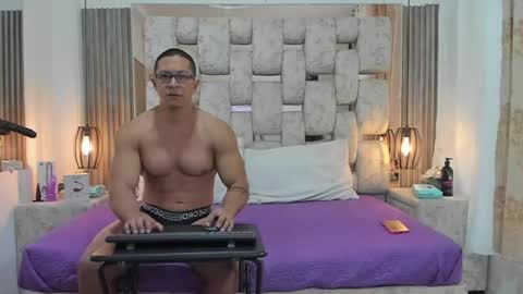 Snapshot of saraandjhony chatting on 12, 12, 2024 saraANDyoni online show from 12, 12, 2024