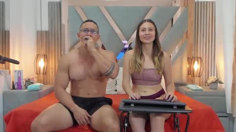 Snapshot of saraandjhony chatting on 17, 1, 2025 saraANDyoni online show from 17, 1, 2025