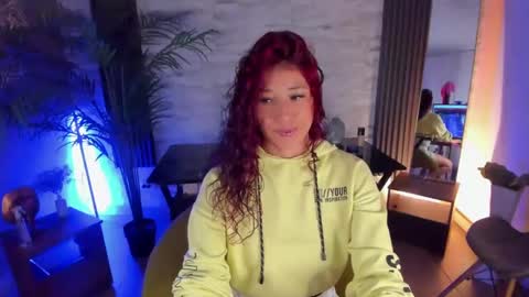 Snapshot of saraandsofi02 chatting on 26, 2, 2025 sofia gomez420 online show from 26, 2, 2025