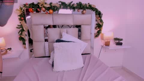 Snapshot of saraandstiven chatting on 23, 12, 2024 Sara And Stiven online show from 23, 12, 2024
