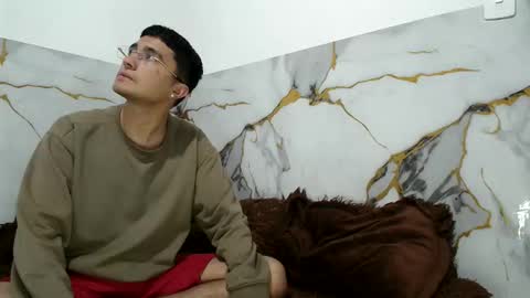 Snapshot of saraandthomas chatting on 26, 2, 2026 sara and thomas online show from 26, 2, 2026