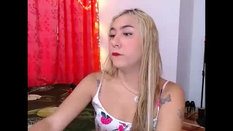Snapshot of sarabigcock1 chatting on 23, 5, 2026 Sarah online show from 23, 5, 2026