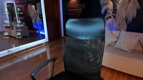 Snapshot of saracorraless chatting on 8, 7, 2026 Sara Everyday From 1430 to 2130 Col Time online show from 8, 7, 2026
