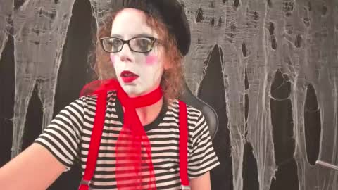 Snapshot of saradesirexo chatting on 14, 10, 2025 Sara Desire online show from 14, 10, 2025