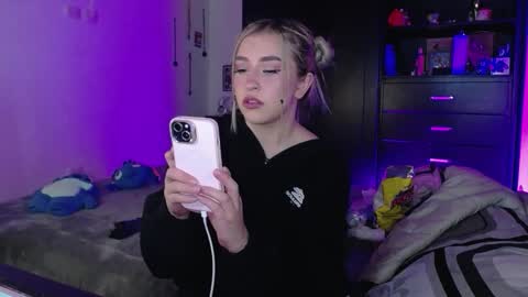 saradiazxxx online show from 16, 3, 2026