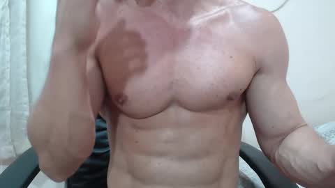 saradorj92 online show from 20, 12, 2025