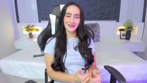  Sara Gomez  online show from 6, 10, 2025