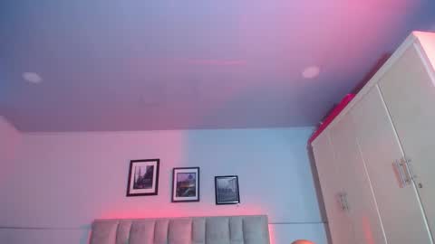 sarah foxx  online show from 13, 11, 2025