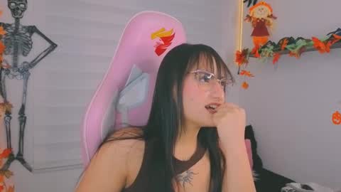 Sarah Ramirez online show from 24, 10, 2025