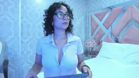 Sarah online show from 16, 11, 2025