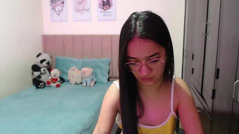 Sarah online show from 4, 3, 2025