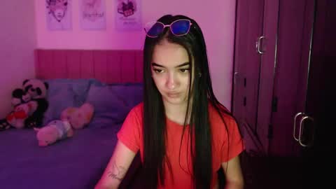 Sarah online show from 6, 3, 2025