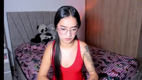 Snapshot of sarah_stone15 chatting on 25, 5, 2026 Sarah online show from 25, 5, 2026