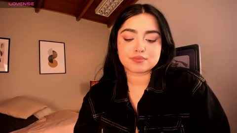   online show from 15, 12, 2024