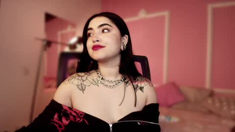   online show from 15, 1, 2025