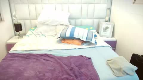 SarahBowiie online show from 23, 10, 2025