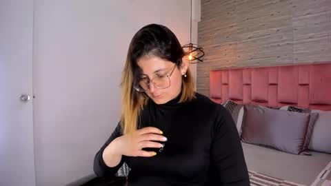 Sarah Deyvis online show from 18, 10, 2025