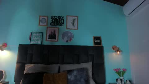 Sarah Evans online show from 25, 2, 2025