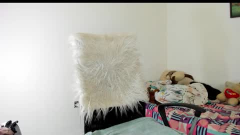 Snapshot of sarahlovexxv chatting on 23, 11, 2025 Sarah online show from 23, 11, 2025