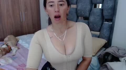 Lia online show from 8, 1, 2025