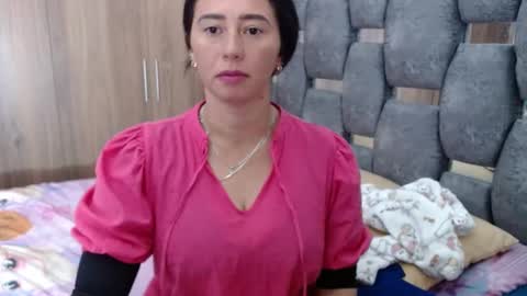 Lia online show from 1, 2, 2025