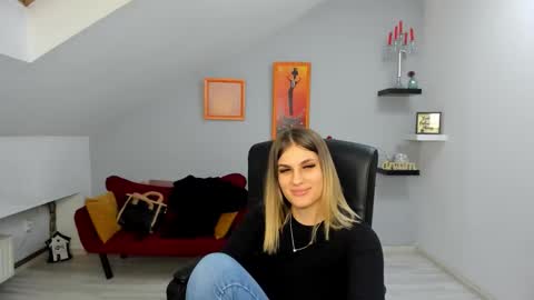 sarahowenn online show from 18, 12, 2025